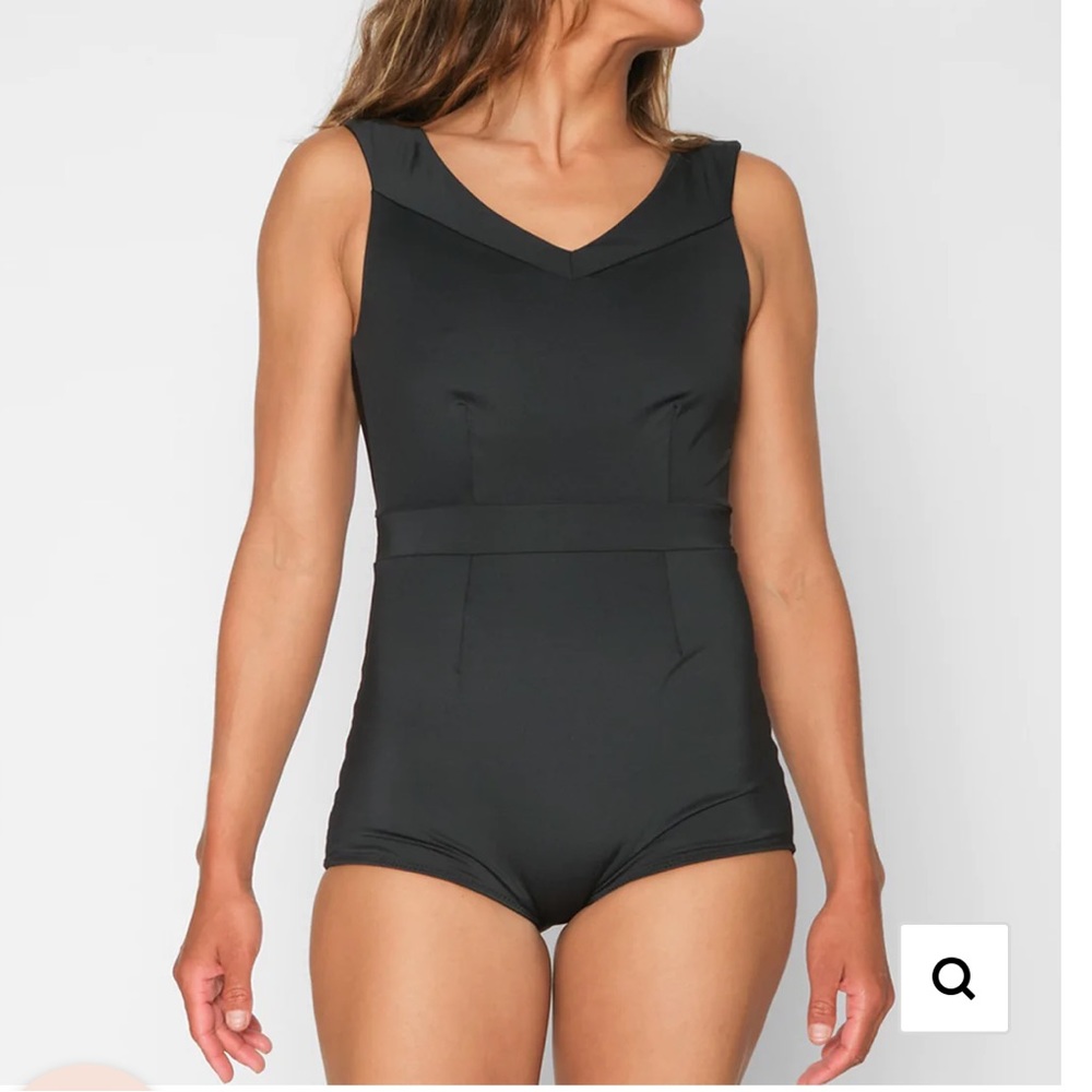 Seea Frida one piece brand new